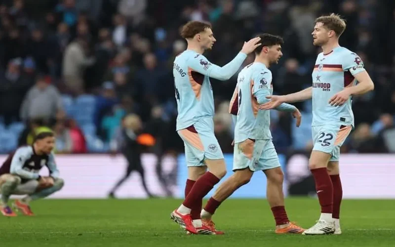 موعد مباراة أستون فيلا ضد وولفرهامبتون وصدام ليفانتي مع ديبورتيفو ضمن منافسات اليوم